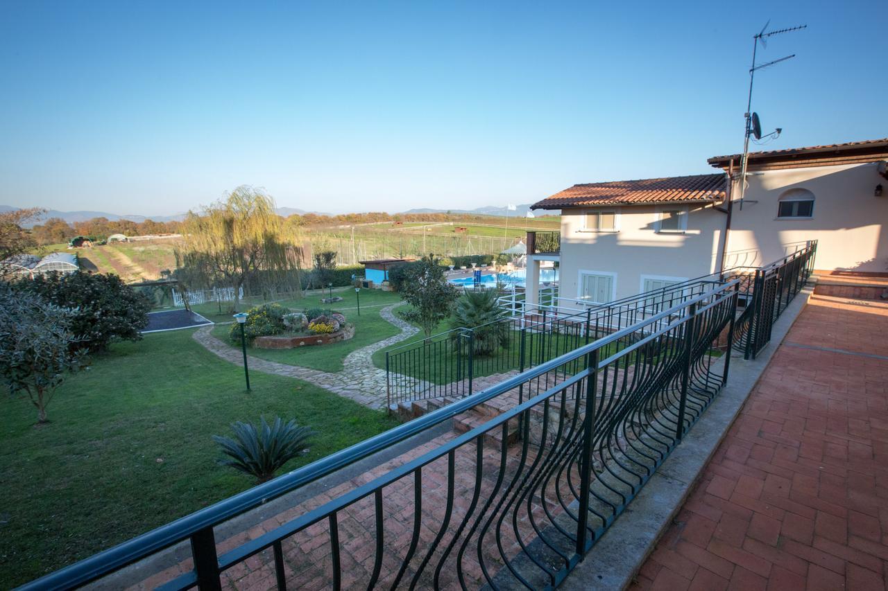 Tenuta Gran Paradiso Hotel Palombara Sabina Bagian luar foto