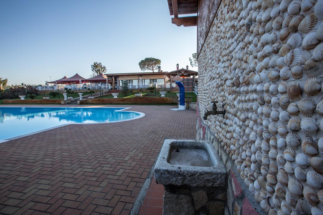 Tenuta Gran Paradiso Hotel Palombara Sabina Bagian luar foto