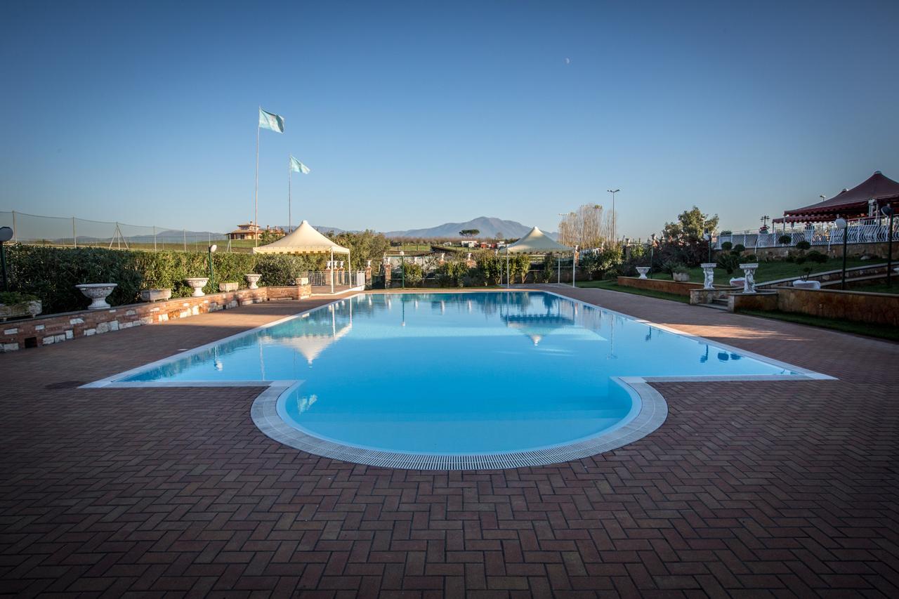 Tenuta Gran Paradiso Hotel Palombara Sabina Bagian luar foto